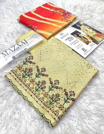 Lawn Chiken Kari 3 Piece Suit