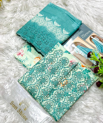 Lawn Chiken Kari 3 Piece Suit